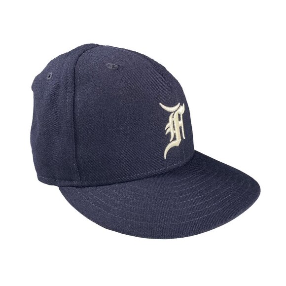Fear of God ESSENTIALS New Era 59Fifty "New York Yankees" Fitted Hat size 7 - Picture 1 of 6